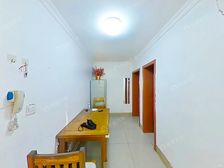 致远新上!低楼层三房!户型好+总价底+可大谈!小区花园位置