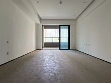 (新出急售)渝中区化龙桥 万科翡翠天麓 三房带露台 价格可谈