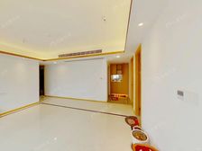 江与城 东边套 诚心出售 精装修 没住过