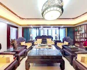 兰园212户型,大平层,好房,绿城物业维护相当好。