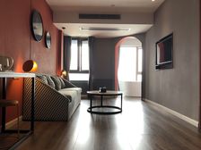 渝中区 融创白象街 一房 99万