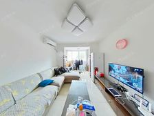 民雷路站800米,中间楼层,南北通透,户型方正!