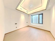 南部商务区地带 精装修拎包入次新现房,