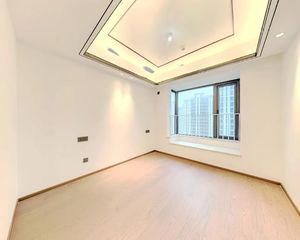 南部商务区地带 精装修拎包入次新现房,