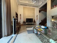 龙湖蓝湖郡大社区 豪装联排端户 花园180平