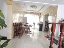 耀凯凤岭1号 南北通透地铁口桂雅路小學国际三中