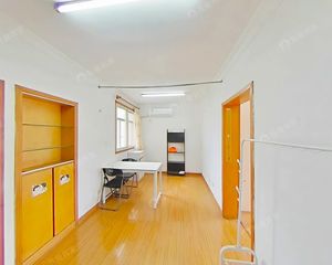 金杨·枣庄路118弄·1室·1厅