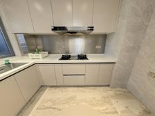 小高层 四开间朝南 拎包入住 采光好 诚心出售