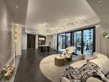 渝北区汽博核心区湖景四代住宅、双轻轨、露台35平、一梯一户