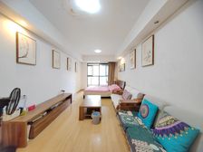 北滨路上 地铁站旁 招商江湾城 精装一房 安静