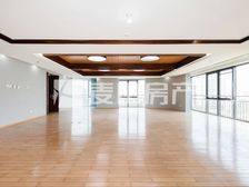 南北通透缘溪堂5室2厅精装修视野开阔全景公园三卧朝南