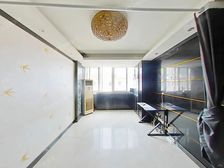 采光好,户型好边套一房 ,精装修loft三房,比绿皮少一个点