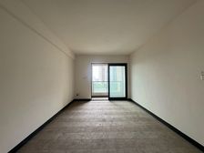 小区环境好,本房楼层视野好,安静,清水,户型方正