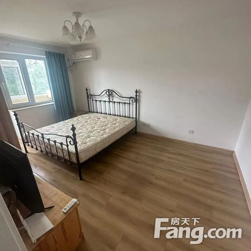  ��������Ժ 2��1��1�� 60ƽ��װ�� 8000Ԫ/�� 