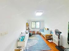 出门双轨交,中间楼层,主力成交户型,业主诚意出售,看房方便