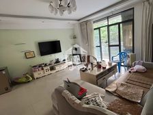 金色盛天4房2厅中装135万