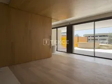 富恩吉罗拉公寓,带宽敞露台,设计现代