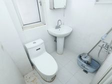 普陀长风南北全明两房 精装修 领包入住 带院子 诚意出售