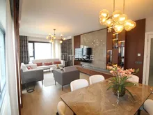 巴杰拉尔(Ba?c?lar)距地铁站 100 米的宽敞公寓