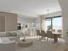 阿利坎特优雅公寓,配备泳池和私人停车位