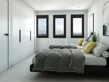 德尼亚带泳池的时尚独立别墅,位于封闭式小区内