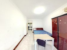 和平二片,私产 ,中芯有座位 两居室 看房方便 诚意出售