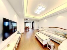 欢乐海岸二期,精装四开间朝南户型,小区中庭,没怎么住过。