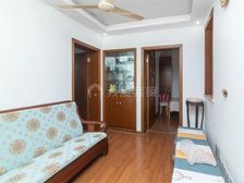 一梯两户有钥匙,老业主委托,目前只在我司出售,位置好不靠路