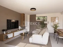 穆尔西亚度假胜地带私人泳池的时尚别墅