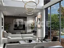 图兹拉出售的三层别墅靠近机场