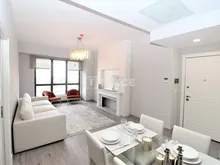 伊斯坦布尔卡德柯伊靠近公共交通的公寓