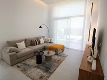 阿利坎特享有海景和山景的别墅