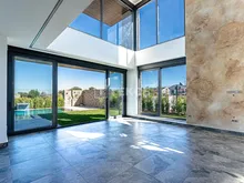 安塔利亚贝莱克独立式四卧室房屋 - 带私人泳池