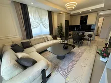 位于阿拉尼亚(Alanya)中心位置的海景和山景公寓