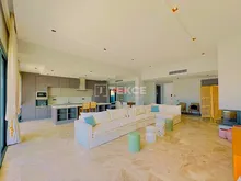 亚勒卡瓦克(Yal?kavak)海滩附近社区内带私人泳池的别