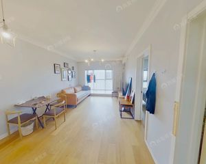 中建国际城朝南两居室楼层好采光好
