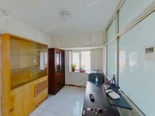 苏州桥人民大学南侧三线地铁南北通透明厅