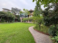 保利高尔夫美式装修 带大花园 可停6个车