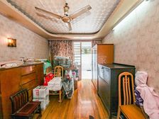 锦绣小区,新出房源,房子是全新装修的,照片没有更新,带大院子