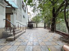 协信精装联排别墅端户,位置安静,带一百平米花园