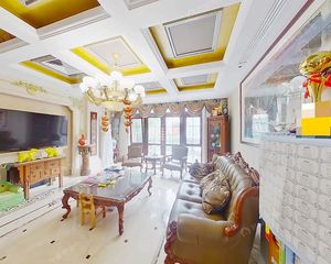 温哥华森林南郡 前二后三格局 餐厅挑空 一层长辈房