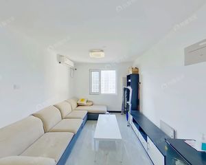 望京北 地铁口15号线 次新房 电梯 高层视野好 一梯三户