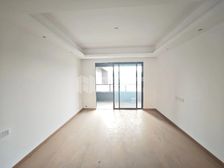 南北通透,前面五大。