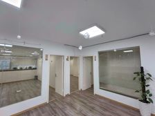 星海广场美容养生装修独立卫生间可经营办公不限业态