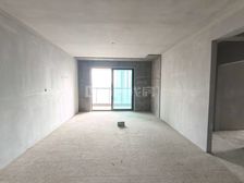 一线江景 山水如画136平4房2卫 中层 急卖