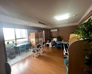 北三环02年新房 科技会展中心151平三居 4号12号线