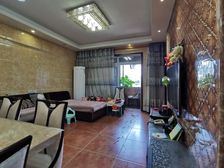 渝中区 红城丽景 二房 82万