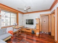 房东诚售!欢迎咨询!中间楼层,花园位置!