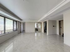 次新小区 绿城品质物业 户型方正 南北通 生活交通方便