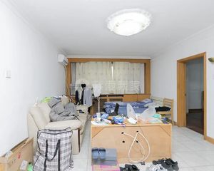 和平里六区三居室带大客厅楼龄新